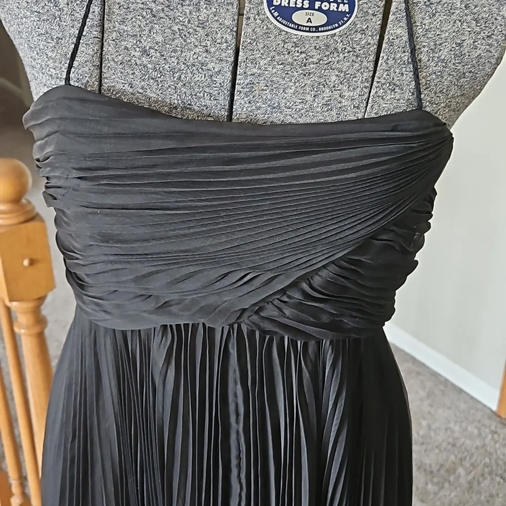 Saks Fifth Avenue black pleated gown - Picture 2 of 8